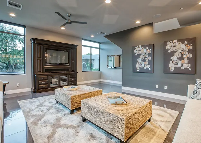 Luxury Retreat With Pool, Spa, Views & Casita Holiday home *