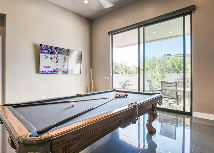 Luxury Retreat With Pool, Spa, Views & Casita Holiday home *