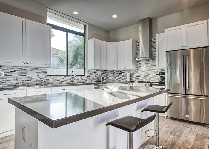 Luxury Retreat With Pool, Spa, Views & Casita *